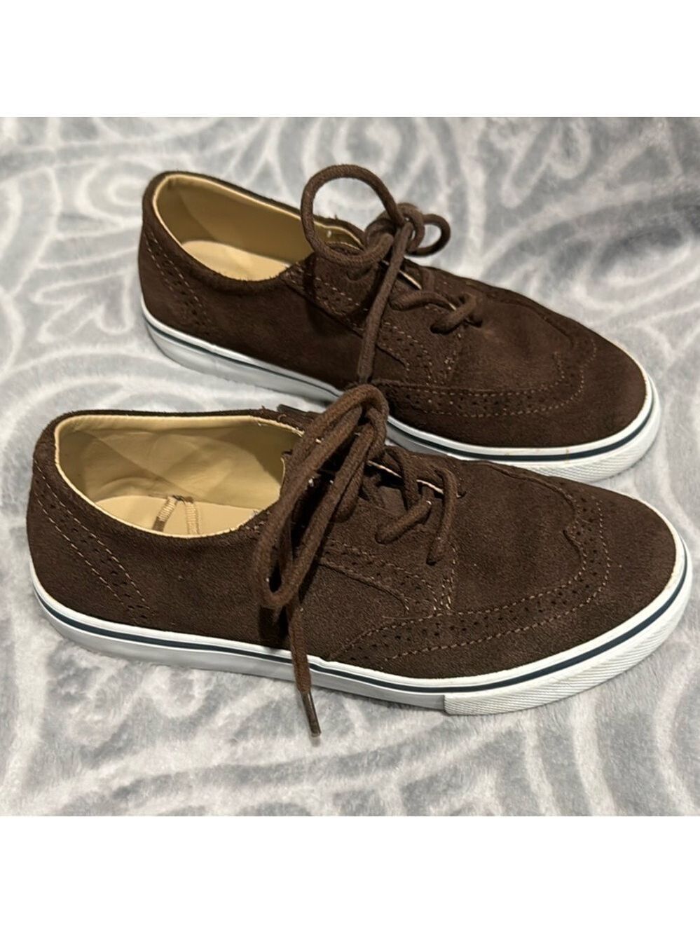 Janie and Jack suede brown tie up shoes - Picture 4 of 8